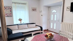 Unclassified image, 5 of 21, button - Apartments Jezerane - Studio Apartment (Jezerane)