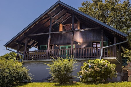 Exterior. Holiday Home MILa - Duplex one bedroom Holiday Home with Terrace
