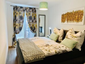 1 bedroom, free WiFi, bed sheets