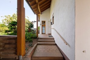 Property grounds - Apartment 'Am Hof' with Shared Garden and Wi-Fi (Zwiefalten)