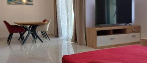 2 bedrooms, free WiFi