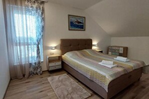 2 chambres, accès au Wi-Fi (inclus)