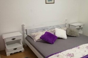 4 habitaciones, cuna de viaje y wifi gratis 