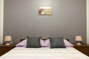 Free WiFi - Chic and Cozy Brsec Apartment with Sea View - Two Bedroom Apartment with Sea View (Brsec)