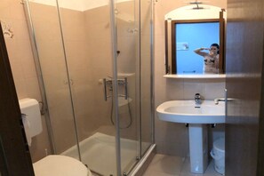 تجهيزات دش، مجففات شعر