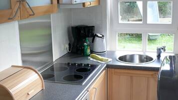 Kühlschrank, Ofen, Herdplatte, Geschirrspüler