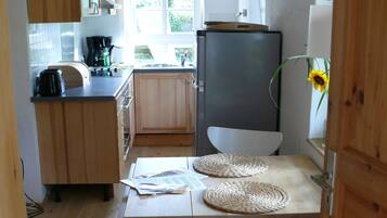 Kühlschrank, Ofen, Herdplatte, Geschirrspüler