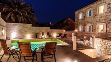 Apartemen | Kolam renang | Kolam renang outdoor