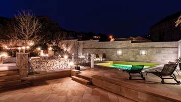 Apartment | Pool | Outdoor pool