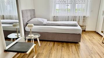 1 bedroom, free WiFi, bed sheets