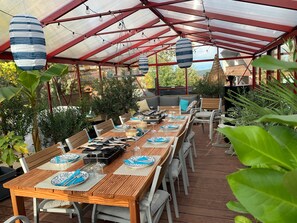 Outdoor dining - Pension Linde - Room '14' with Shared Terrace, Shared Garden and Wi-Fi (Höchenschwand)