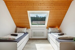 2 bedrooms, free WiFi, bed sheets