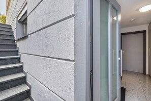 Interior - Studio Apartment 'Ferienwohnung Hammer' with Wi-Fi (Rottenburg am Neckar)