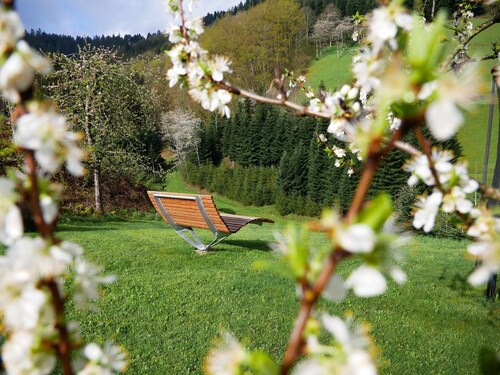 Apartment 'Nr 1' with Shared Garden, Balcony and Wi-Fi
