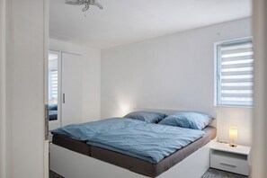 1 bedroom, free WiFi, bed sheets, wheelchair access