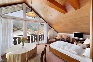 1 chambre, fer et planche à repasser, Wi-Fi gratuit, draps fournis