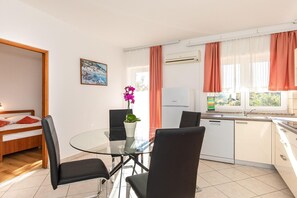 Dining - Two Bedroom Apartment with Balcony and Pool (Krk)