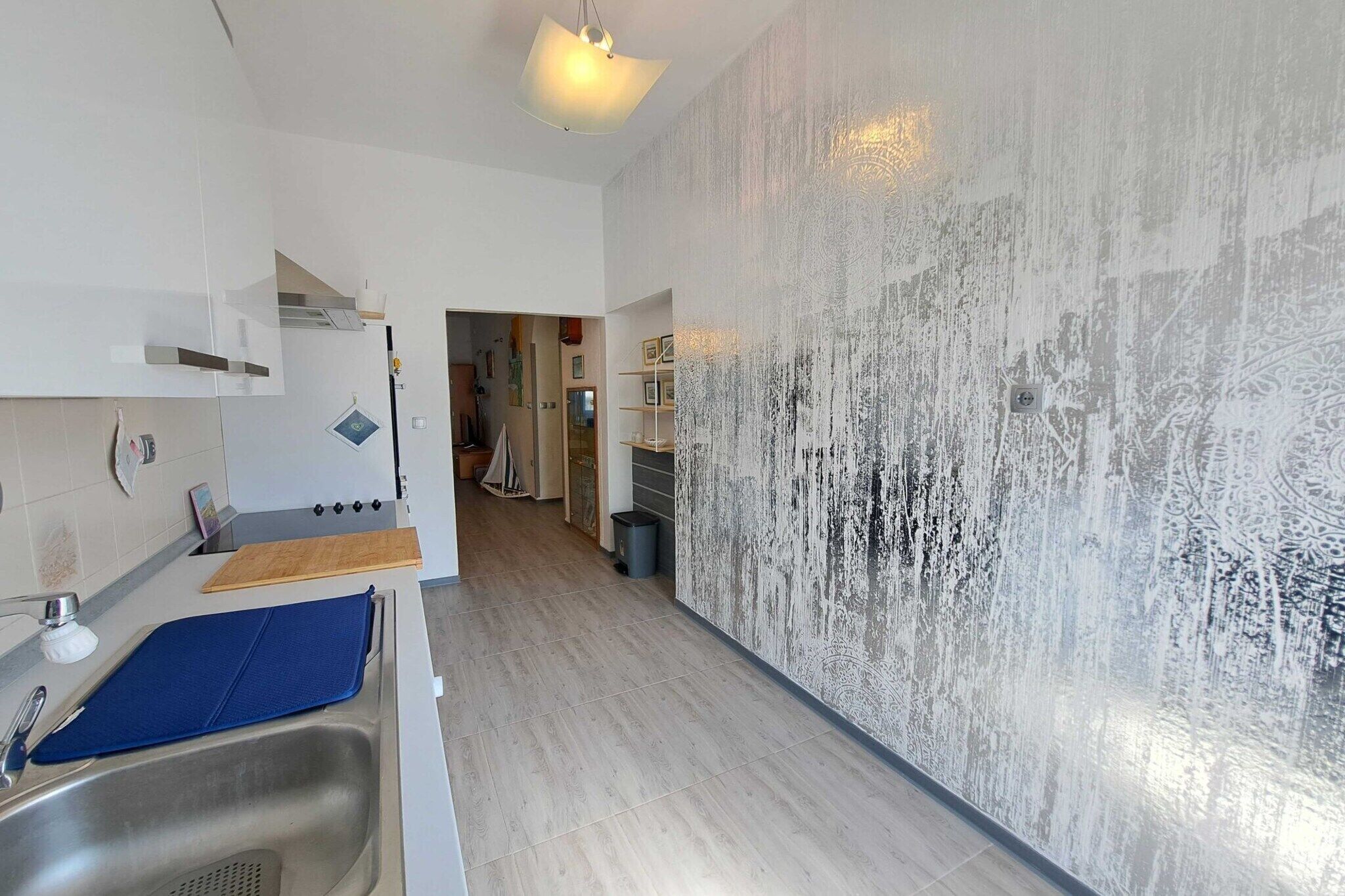 冰箱、微波炉、烤箱、炉灶