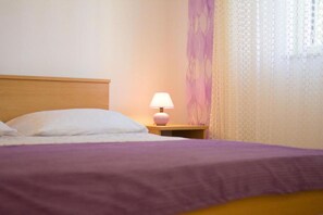 2 Schlafzimmer, Bügeleisen/Bügelbrett, Reisekinderbett, kostenloses WLAN