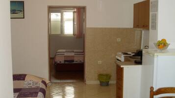 1 bedroom, iron/ironing board, free WiFi
