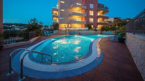 Pool - Three Bedroom Apartment with Sea View and Pool Aside (Okrug Gornji)