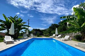Pool - Luxury Lovran Apartments with Swimming Pool - Classic One Bedroom Apartment (Lovran)
