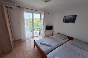 Free WiFi - Apartments Villa Šesto - Classic One Bedroom Apartment with Balcony(3) (Biograd na Moru)