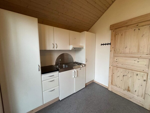 Classic House, 2 Bedrooms | Interior