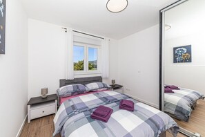 2 Schlafzimmer, Bügeleisen/Bügelbrett, Reisekinderbett, kostenloses WLAN
