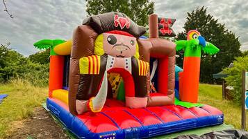 Apartment | Kawasan kanak-kanak