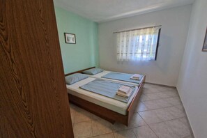 1 habitación, cuna de viaje y wifi gratis 