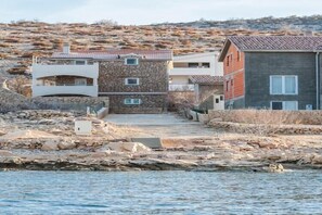 Exterior - Cozy Apartments in Zadar with Sea and Mountain Views - One Bedroom Apartment with Balcony (owner 1) (Vinjerac)