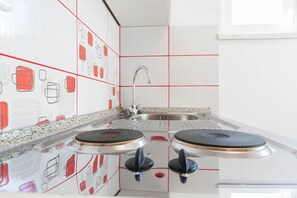 Fridge, microwave, oven, stovetop - Cozy Apartments in Zadar with Sea and Mountain Views - One Bedroom Apartment with Terrace  (owner 3) (Vinjerac)