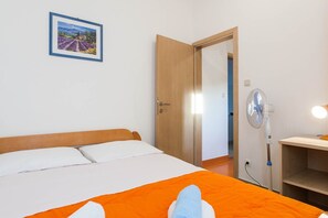 Iron/ironing board, free WiFi - Cozy Apartments in Zadar with Sea and Mountain Views - Studio Apartment with Mountain View (owner 4) (Vinjerac)