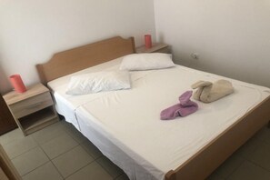 1 bedroom, iron/ironing board, travel crib, free WiFi
