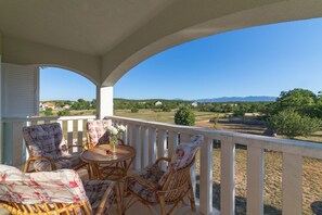 Property grounds - Idyllic Getaway Lovrec Villa with Pool - Five Bedroom Villa with Pool (Lovreć)