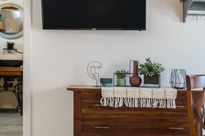 Interior - Holiday Home Rider - Two Bedroom Holiday Home with Outdoor Pool (Vrpolje)