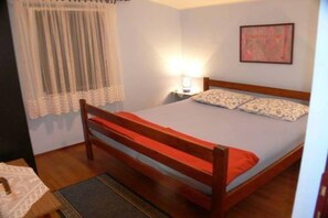 2 bedrooms, iron/ironing board, travel crib, free WiFi - Apartments Roksandić - Two Bedroom Apartment (Vir)