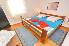 Silitysrauta/-lauta, vauvan matkasänky, ilmainen Wi-Fi