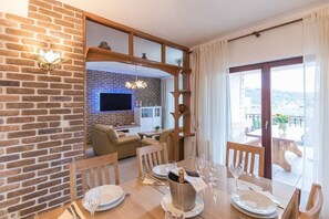 Dining - Six Bedroom Holiday Home (Vrsine)