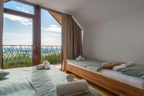 4 Schlafzimmer, Bügeleisen/Bügelbrett, Reisekinderbett, kostenloses WLAN