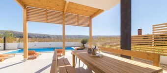 Luxury Villas Bellavista - Four Bedroom Villa with Pool