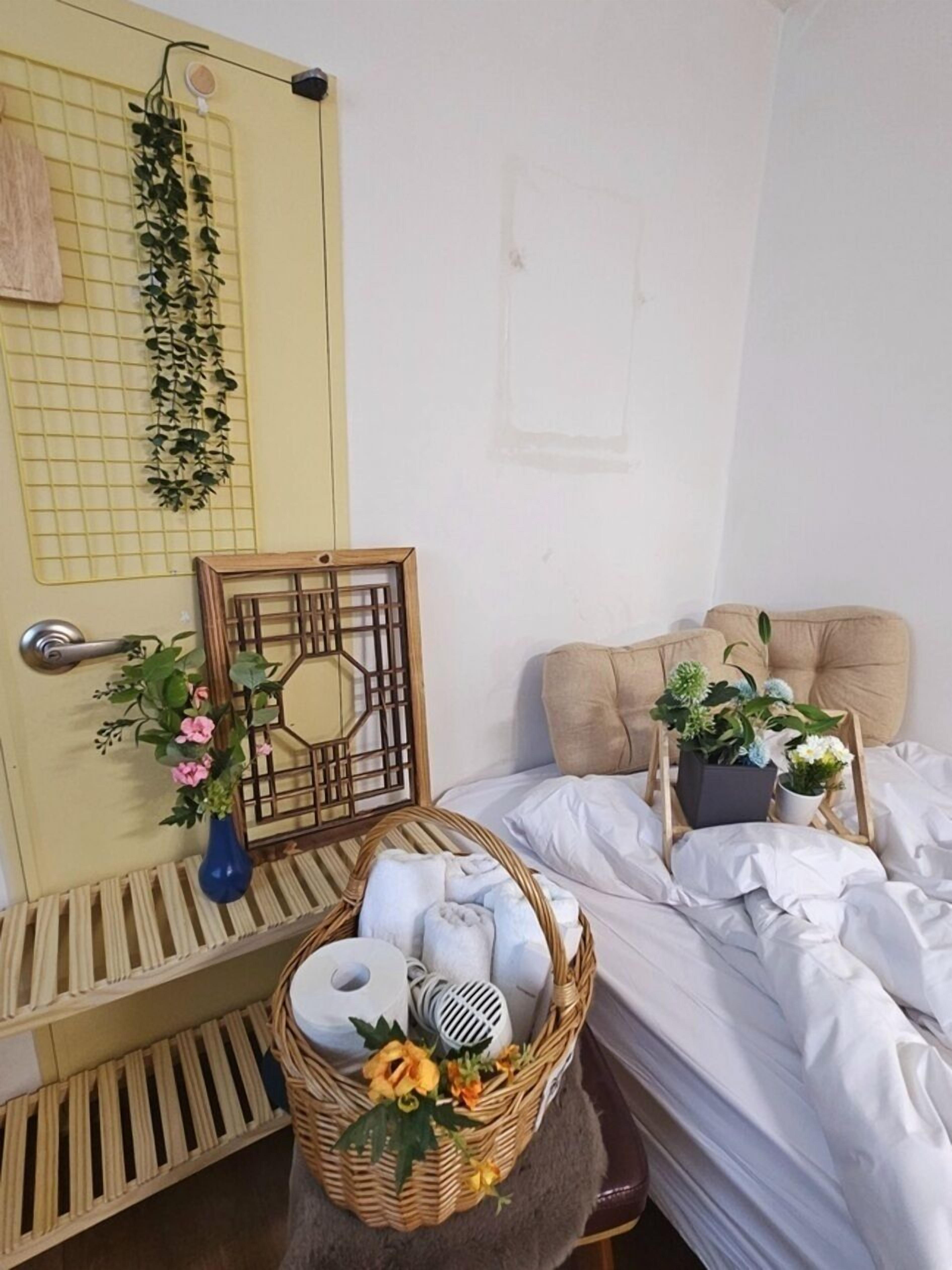 Deluxe Twin Room | Free WiFi, bed sheets