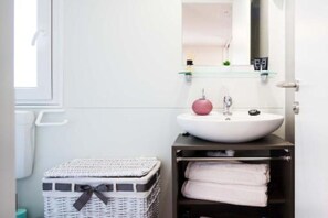 Douche, sèche-cheveux