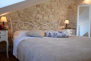 Iron/ironing board, travel cot, free WiFi - Villa Mediterranea - Studio with Sea View (Mlini)