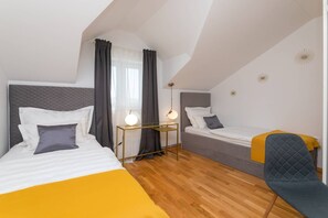 سرير سفر وواي فاي مجانًا