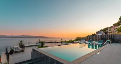 Spectacular Bol Island Sea View Villa with Pool - Four Bedroom Villa with Pool