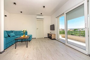 Smart TV - Modern Apartments with Private Balcony - One Bedroom Apartment (Kastel Novi)