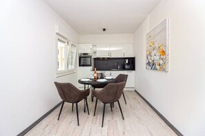 Dining - Modern Apartments with Private Balcony - One Bedroom Apartment (Kastel Novi)