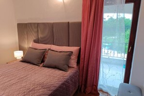 Ferros/tábuas de passar roupa, berço de viagem, Wi-Fi de cortesia